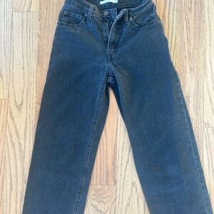 Classic Black Levi’s Jeans
